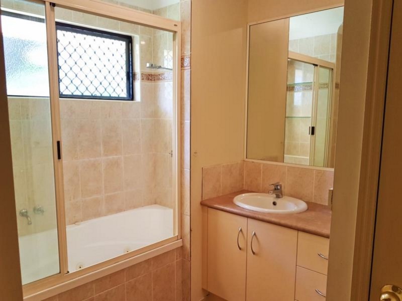 109 Grosskopf Street, Frenchville QLD 4701